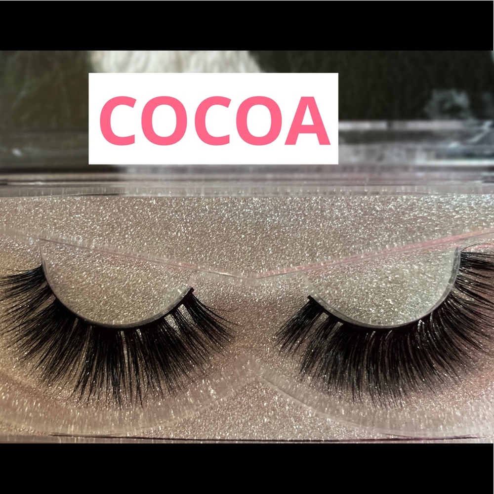 COCOA EYELASHES PLEASE READ DESCRIPTION!